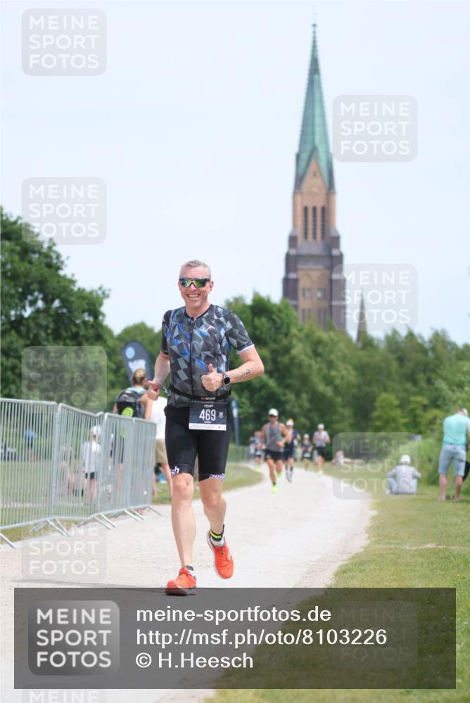 22.06.2025 - Viking Triathlon H.Heesch http://msf.ph/oto/8103226 22.06.2025 13:21:31 Laufen 469 meine-sportfotos.de