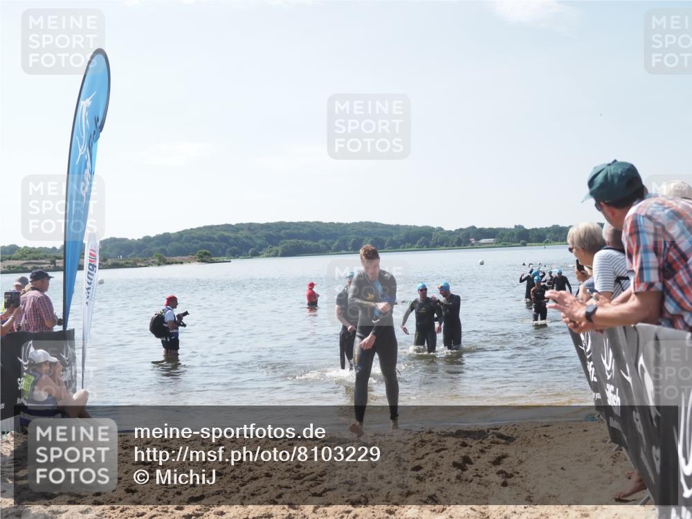 22.06.2025 - Viking Triathlon MichiJ http://msf.ph/oto/8103229 22.06.2025 10:46:24 Schwimmen 60, 121, 144, 213, 225, 406 meine-sportfotos.de