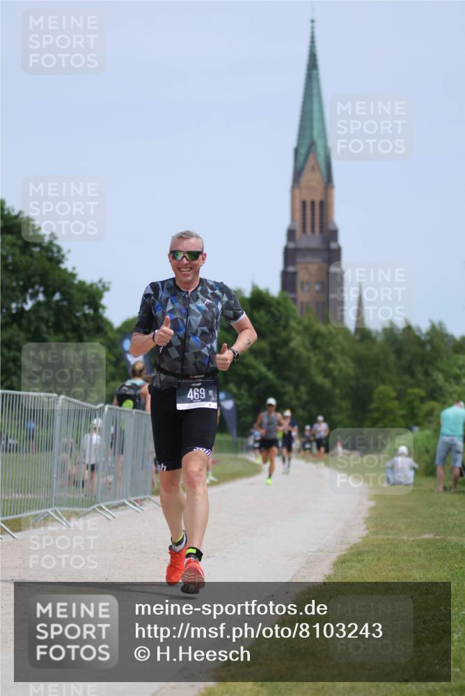 22.06.2025 - Viking Triathlon H.Heesch http://msf.ph/oto/8103243 22.06.2025 13:21:31 Laufen 469 meine-sportfotos.de