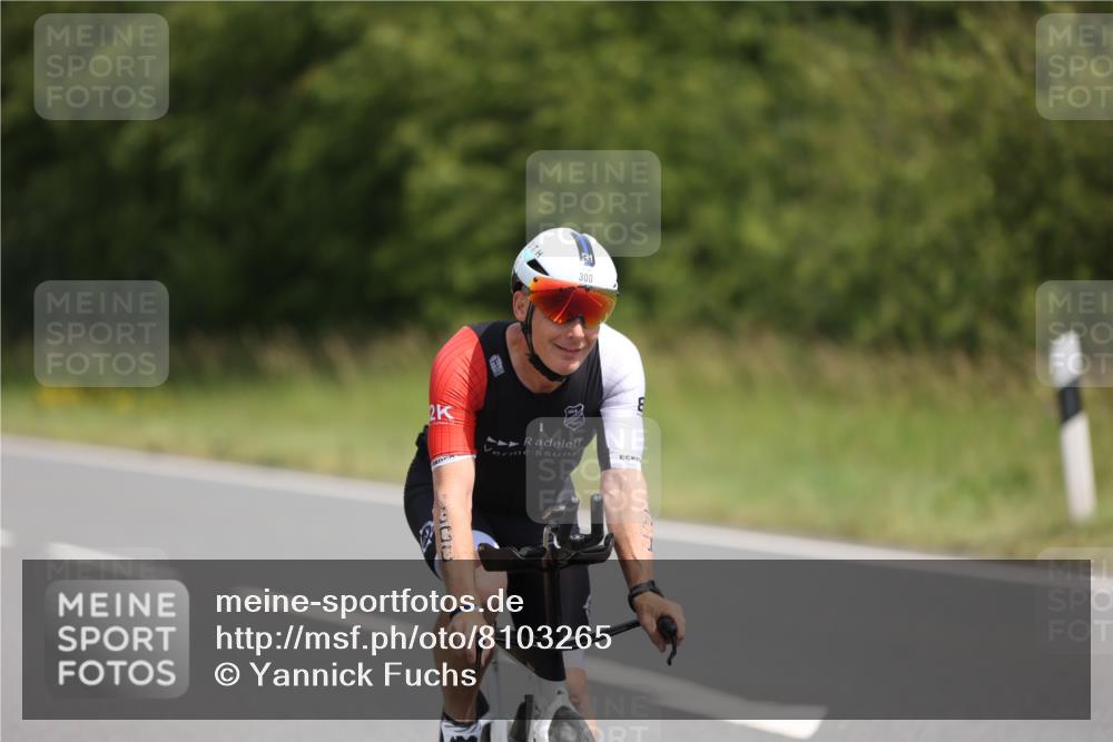 22.06.2025 - Viking Triathlon Yannick Fuchs http://msf.ph/oto/8103265 22.06.2025 12:06:06 Radfahren 70, 88, 134, 177, 208, 300, 304, 323, 447, 456 meine-sportfotos.de