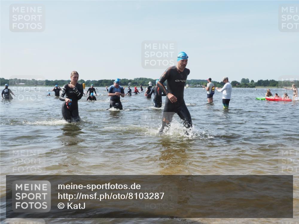 22.06.2025 - Viking Triathlon KatJ http://msf.ph/oto/8103287 22.06.2025 10:34:43 Schwimmen 77, 114, 161, 247, 284, 323, 341, 434, 546, 550 meine-sportfotos.de