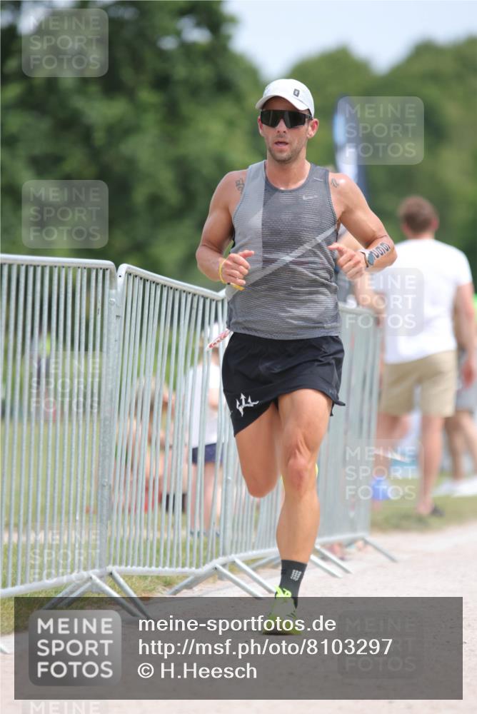 22.06.2025 - Viking Triathlon H.Heesch http://msf.ph/oto/8103297 22.06.2025 13:21:38 Laufen 469, 662 meine-sportfotos.de
