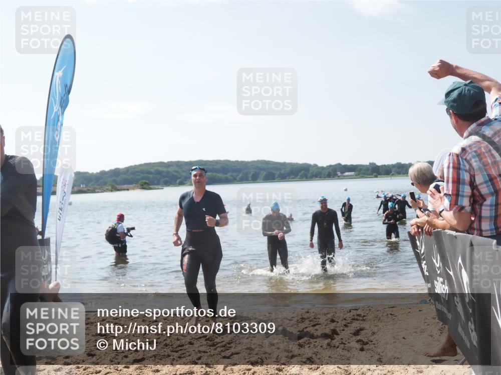 22.06.2025 - Viking Triathlon MichiJ http://msf.ph/oto/8103309 22.06.2025 10:46:28 Schwimmen 60, 143, 213, 225, 333, 406, 479 meine-sportfotos.de