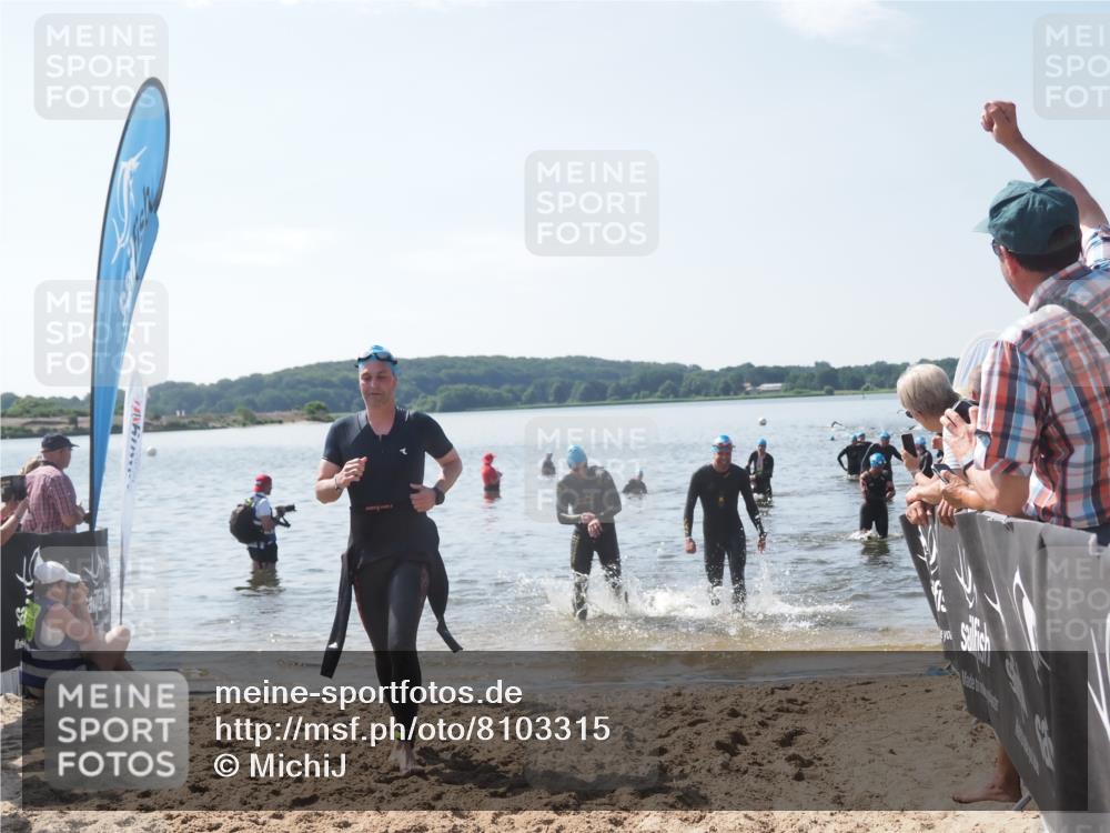22.06.2025 - Viking Triathlon MichiJ http://msf.ph/oto/8103315 22.06.2025 10:46:28 Schwimmen 60, 143, 213, 225, 333, 406, 479 meine-sportfotos.de