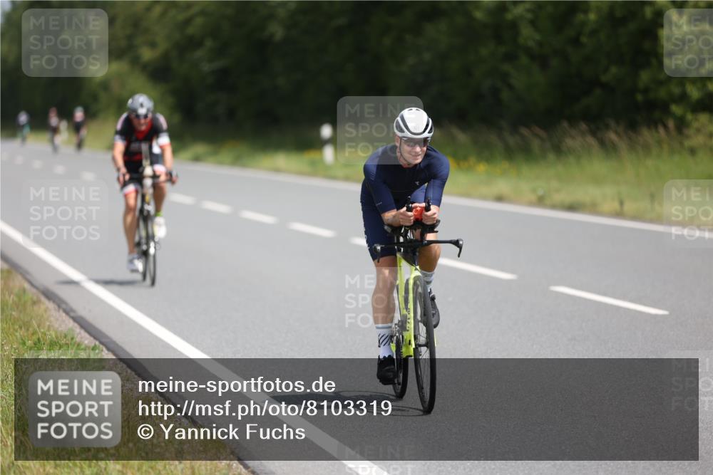 22.06.2025 - Viking Triathlon Yannick Fuchs http://msf.ph/oto/8103319 22.06.2025 12:06:08 Radfahren 70, 74, 134, 177, 208, 300, 304, 323, 447, 456 meine-sportfotos.de