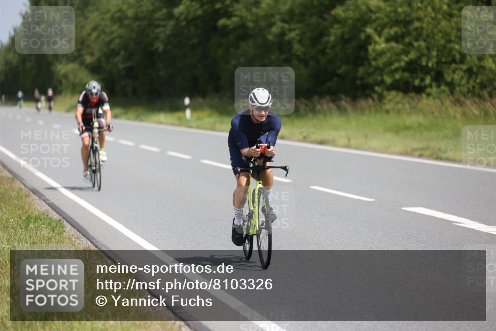 22.06.2025 - Viking Triathlon Yannick Fuchs http://msf.ph/oto/8103326 22.06.2025 12:06:08 Radfahren 70, 74, 134, 177, 208, 300, 304, 323, 447, 456 meine-sportfotos.de
