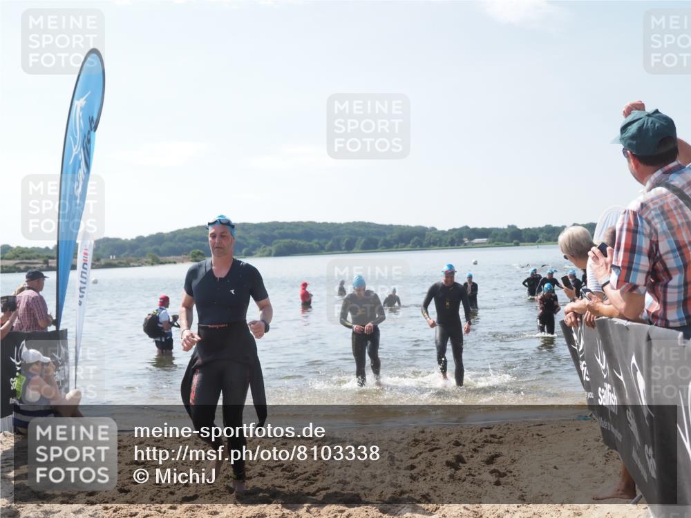 22.06.2025 - Viking Triathlon MichiJ http://msf.ph/oto/8103338 22.06.2025 10:46:29 Schwimmen 60, 143, 213, 225, 333, 406, 479 meine-sportfotos.de