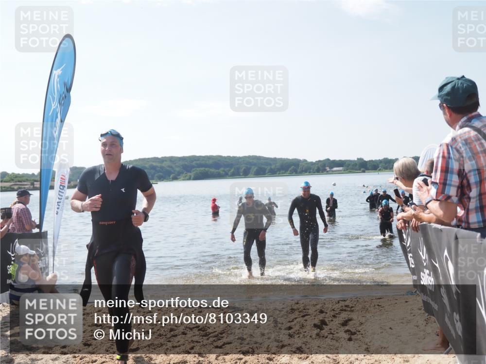 22.06.2025 - Viking Triathlon MichiJ http://msf.ph/oto/8103349 22.06.2025 10:46:29 Schwimmen 60, 143, 213, 225, 333, 406, 479 meine-sportfotos.de