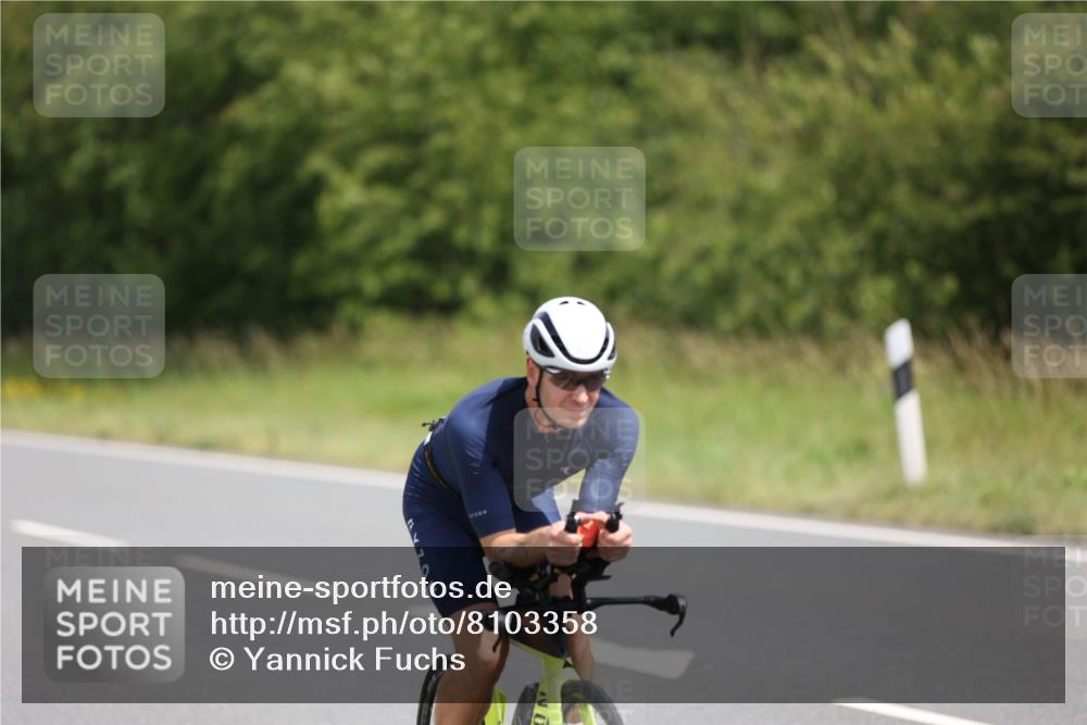 22.06.2025 - Viking Triathlon Yannick Fuchs http://msf.ph/oto/8103358 22.06.2025 12:06:09 Radfahren 70, 74, 134, 208, 300, 323, 447, 456 meine-sportfotos.de