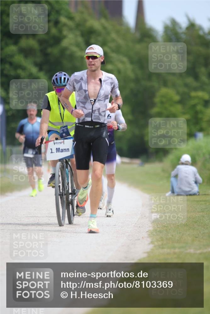 22.06.2025 - Viking Triathlon H.Heesch http://msf.ph/oto/8103369 22.06.2025 13:21:48 Laufen 4, 485, 544 meine-sportfotos.de