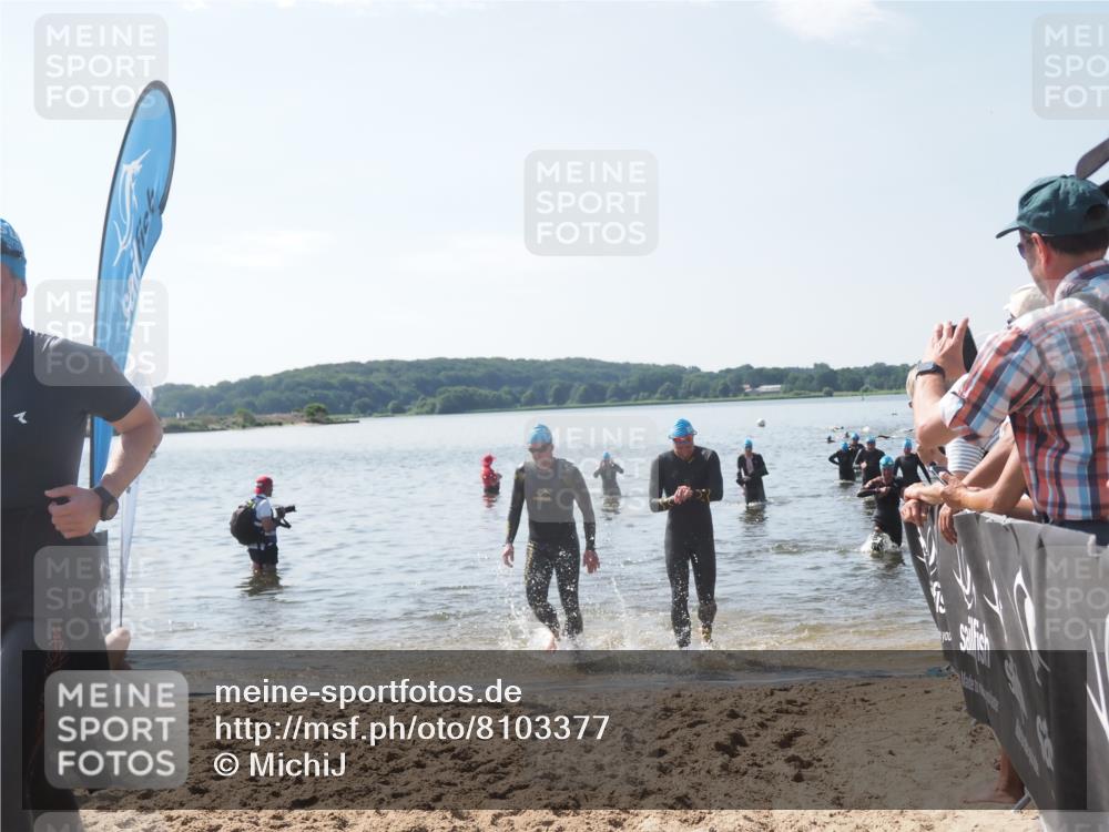 22.06.2025 - Viking Triathlon MichiJ http://msf.ph/oto/8103377 22.06.2025 10:46:30 Schwimmen 60, 143, 225, 333, 406, 479 meine-sportfotos.de