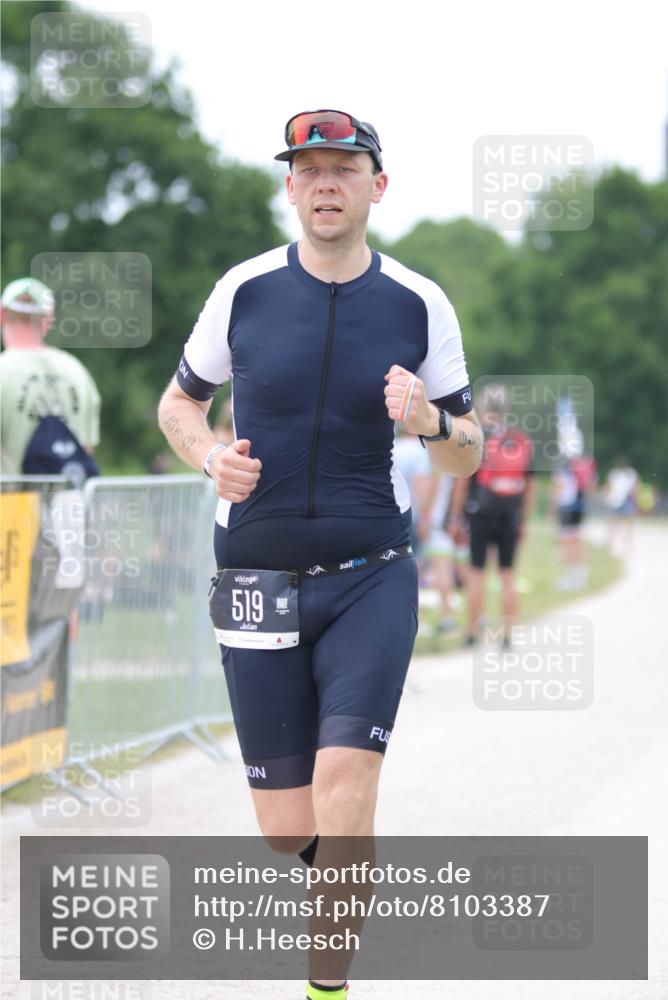 22.06.2025 - Viking Triathlon H.Heesch http://msf.ph/oto/8103387 22.06.2025 15:52:12 Laufen 519 meine-sportfotos.de