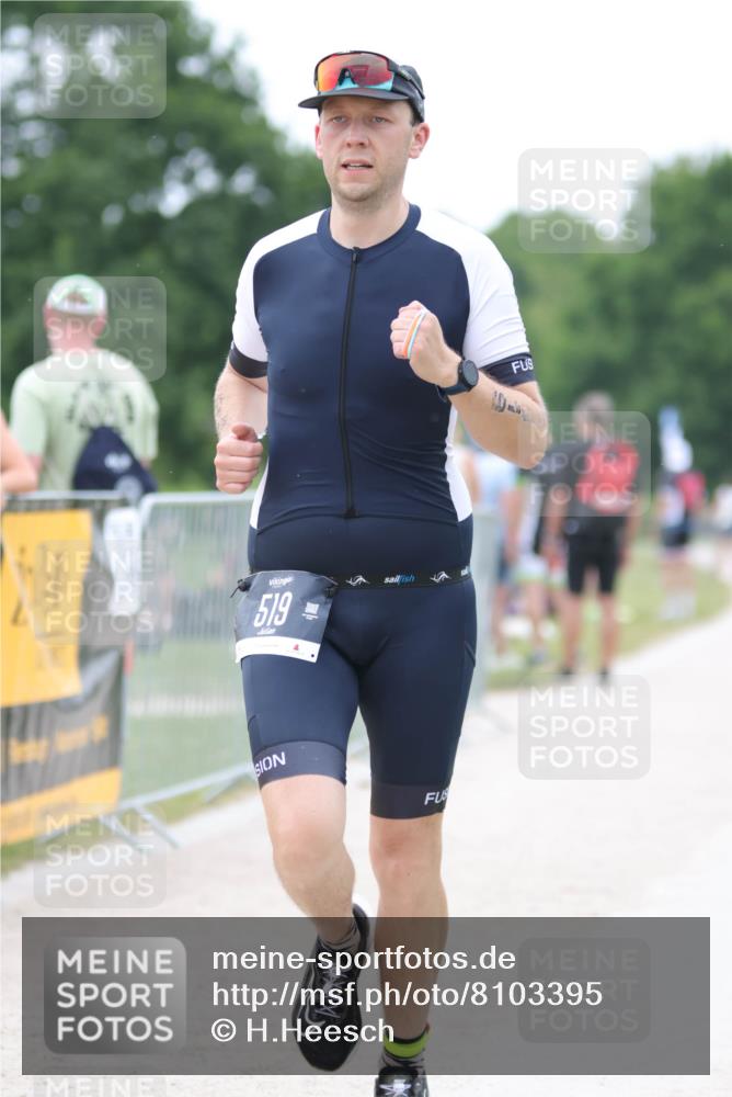 22.06.2025 - Viking Triathlon H.Heesch http://msf.ph/oto/8103395 22.06.2025 15:52:13 Laufen 519 meine-sportfotos.de