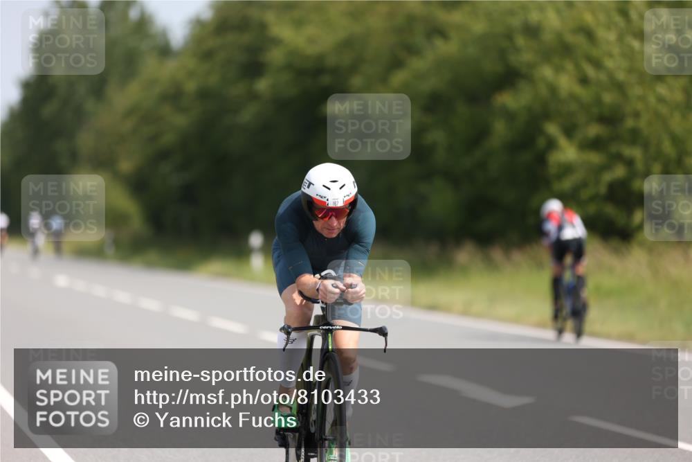 22.06.2025 - Viking Triathlon Yannick Fuchs http://msf.ph/oto/8103433 22.06.2025 11:27:07 Radfahren 167, 253, 368, 437 meine-sportfotos.de