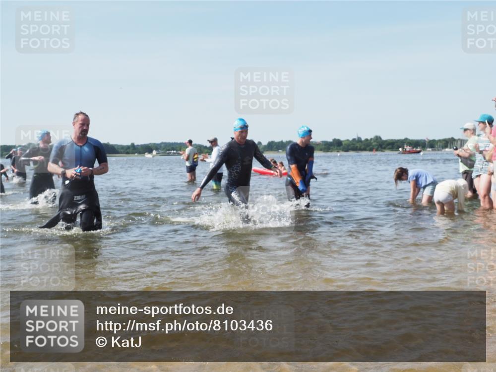 22.06.2025 - Viking Triathlon KatJ http://msf.ph/oto/8103436 22.06.2025 10:34:48 Schwimmen 17, 43, 77, 114, 161, 247, 284, 323, 341, 434, 548, 550 meine-sportfotos.de