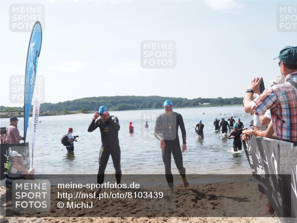 22.06.2025 - Viking Triathlon MichiJ http://msf.ph/oto/8103439 22.06.2025 10:46:32 Schwimmen 60, 143, 225, 333, 406, 479 meine-sportfotos.de