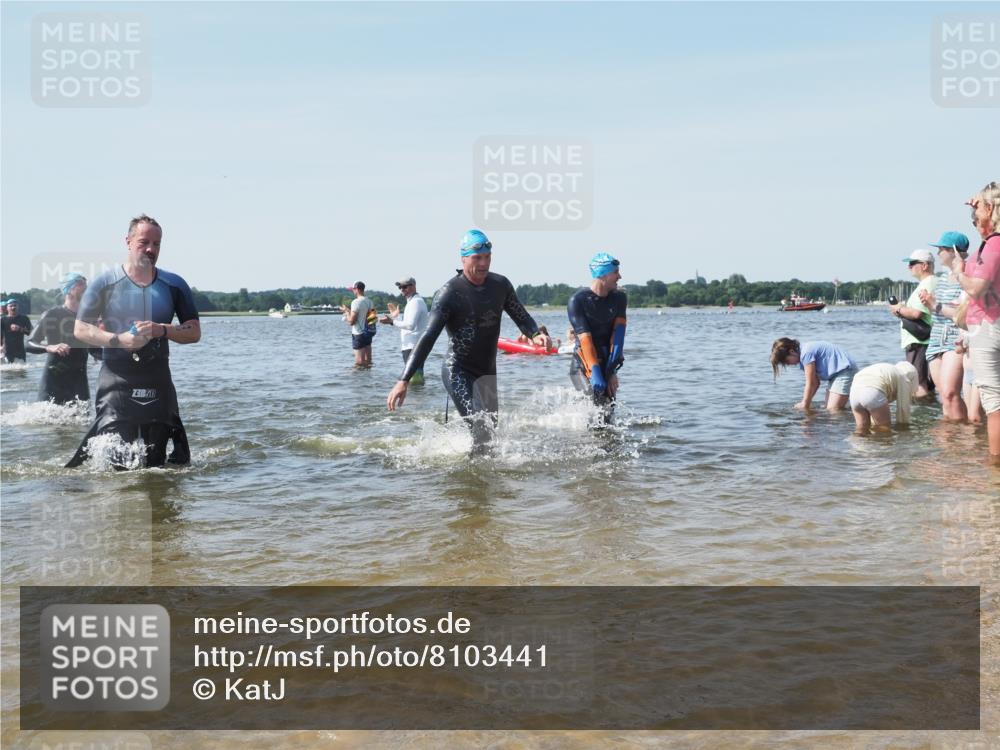 22.06.2025 - Viking Triathlon KatJ http://msf.ph/oto/8103441 22.06.2025 10:34:48 Schwimmen 17, 43, 77, 114, 161, 247, 284, 323, 341, 434, 548, 550 meine-sportfotos.de
