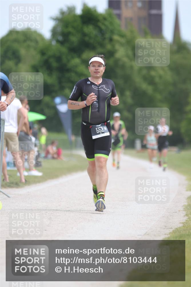22.06.2025 - Viking Triathlon H.Heesch http://msf.ph/oto/8103444 22.06.2025 13:21:57 Laufen 114, 485, 552 meine-sportfotos.de
