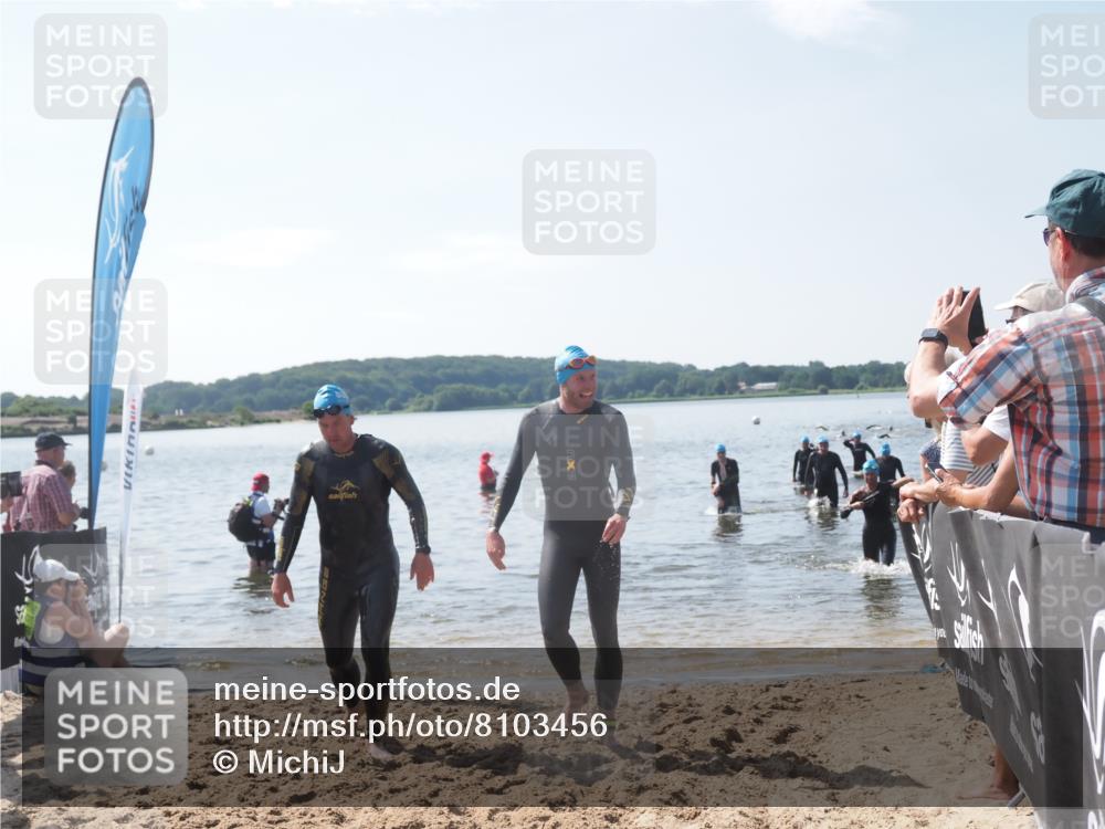 22.06.2025 - Viking Triathlon MichiJ http://msf.ph/oto/8103456 22.06.2025 10:46:32 Schwimmen 60, 143, 225, 333, 406, 479 meine-sportfotos.de