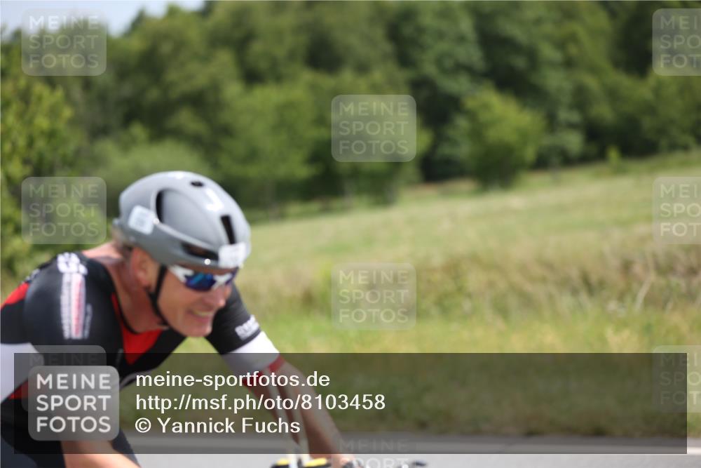 22.06.2025 - Viking Triathlon Yannick Fuchs http://msf.ph/oto/8103458 22.06.2025 12:06:12 Radfahren 70, 74, 121, 208, 258, 323 meine-sportfotos.de