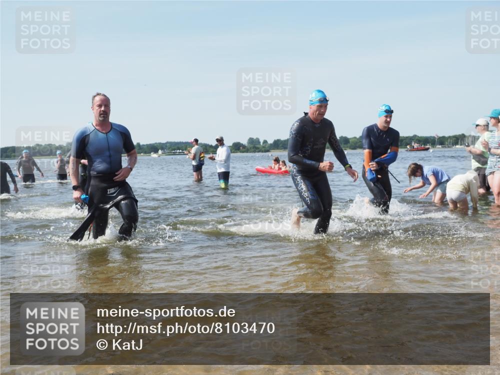 22.06.2025 - Viking Triathlon KatJ http://msf.ph/oto/8103470 22.06.2025 10:34:49 Schwimmen 17, 43, 77, 114, 161, 247, 284, 323, 434, 475, 548, 550 meine-sportfotos.de