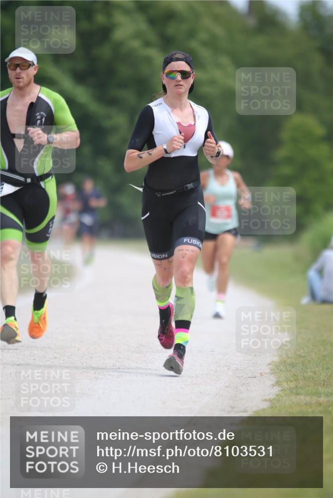 22.06.2025 - Viking Triathlon H.Heesch http://msf.ph/oto/8103531 22.06.2025 13:22:07 Laufen 11, 281 meine-sportfotos.de