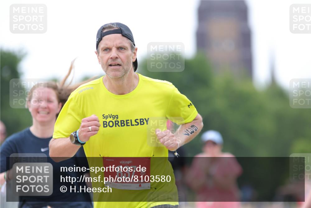 22.06.2025 - Viking Triathlon H.Heesch http://msf.ph/oto/8103580 22.06.2025 15:53:24 Laufen 46, 75, 359, 548, 637 meine-sportfotos.de