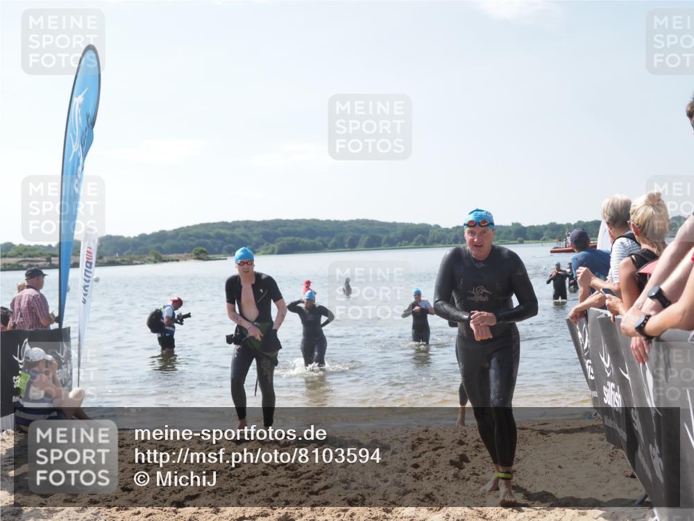 22.06.2025 - Viking Triathlon MichiJ http://msf.ph/oto/8103594 22.06.2025 10:46:47 Schwimmen 143, 206, 333, 479, 498, 515 meine-sportfotos.de