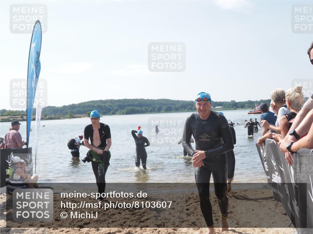 22.06.2025 - Viking Triathlon MichiJ http://msf.ph/oto/8103607 22.06.2025 10:46:48 Schwimmen 36, 143, 206, 479, 498, 515 meine-sportfotos.de