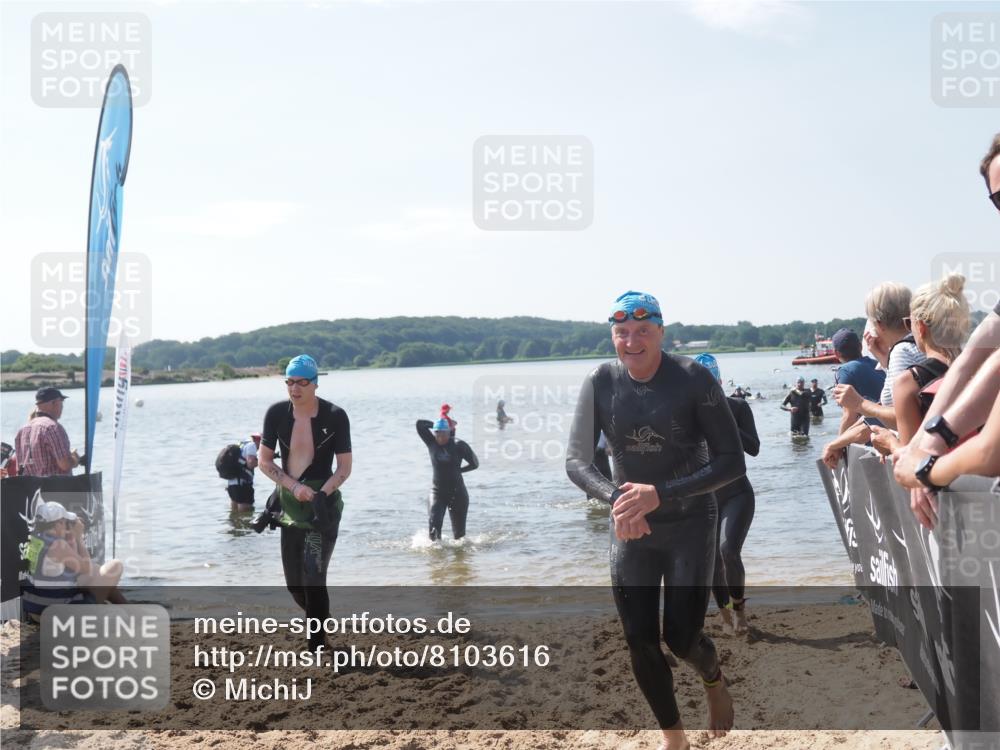 22.06.2025 - Viking Triathlon MichiJ http://msf.ph/oto/8103616 22.06.2025 10:46:48 Schwimmen 36, 143, 206, 479, 498, 515 meine-sportfotos.de