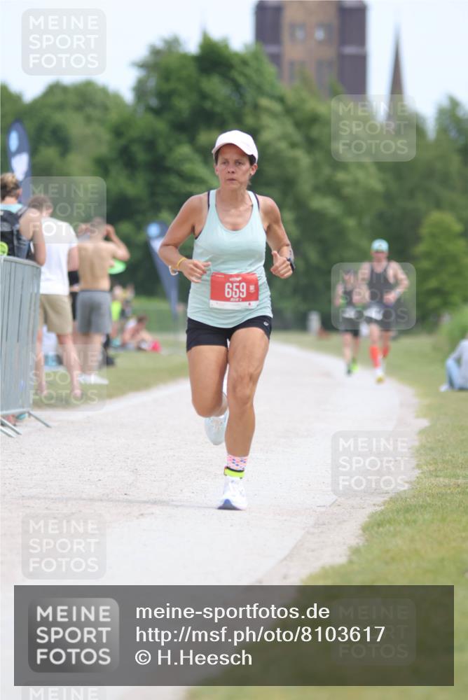 22.06.2025 - Viking Triathlon H.Heesch http://msf.ph/oto/8103617 22.06.2025 13:22:13 Laufen 11, 281, 659 meine-sportfotos.de