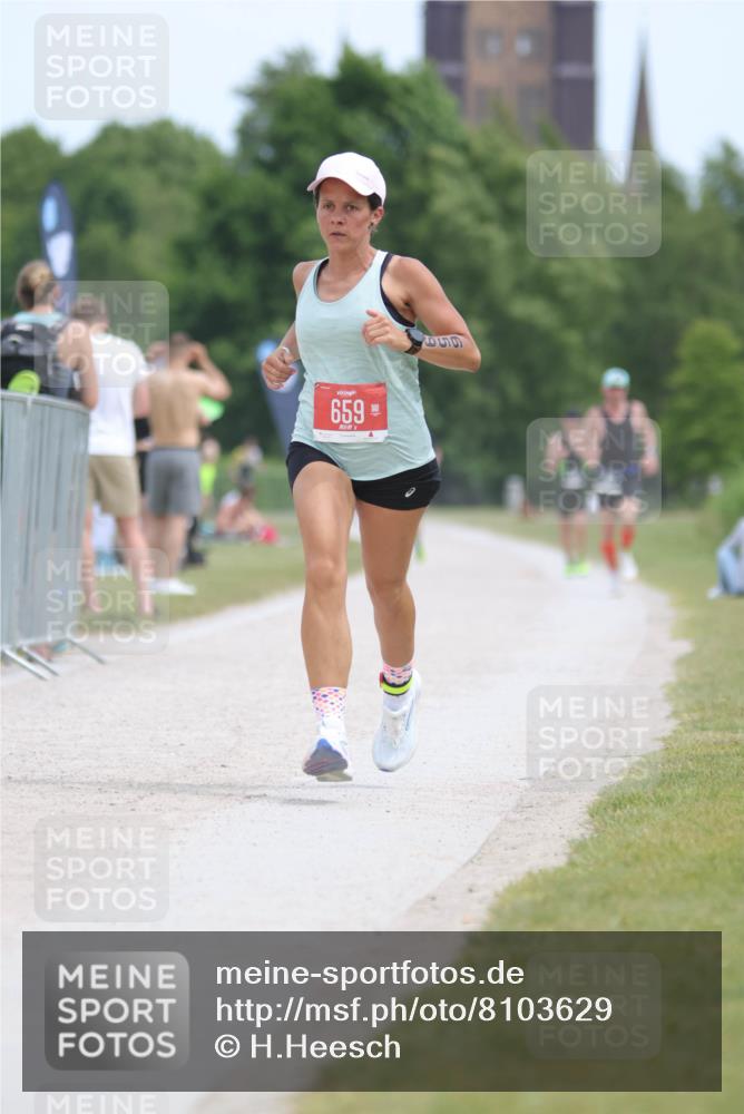 22.06.2025 - Viking Triathlon H.Heesch http://msf.ph/oto/8103629 22.06.2025 13:22:14 Laufen 11, 281, 659 meine-sportfotos.de