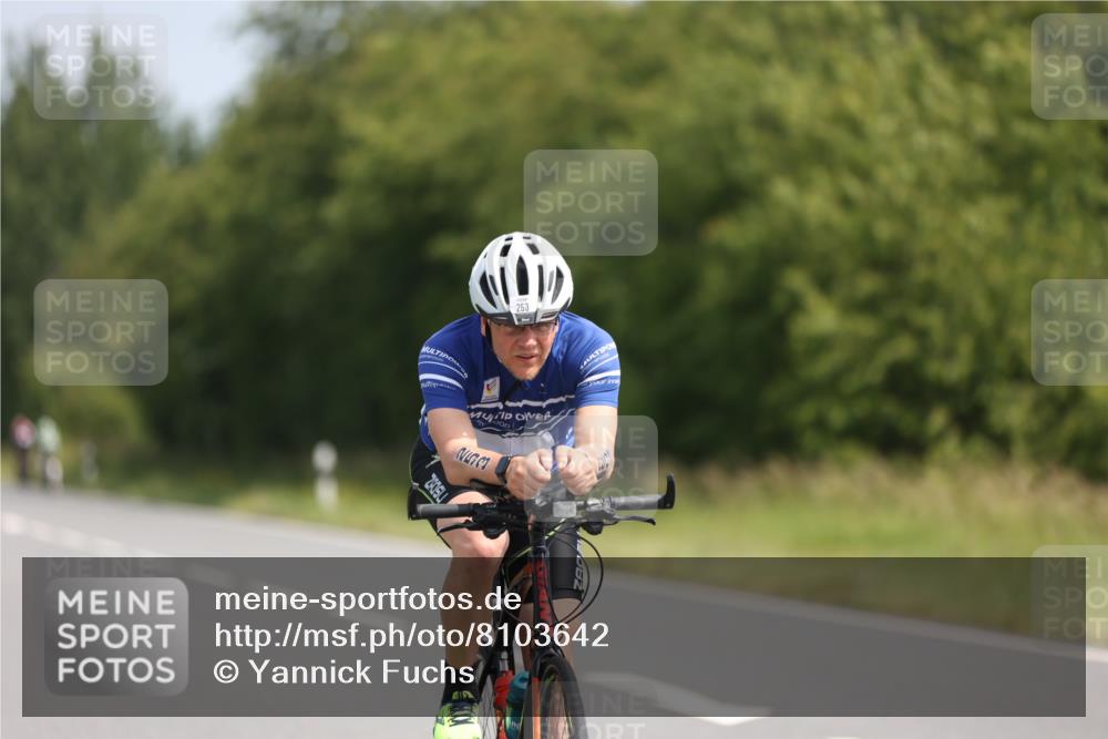 22.06.2025 - Viking Triathlon Yannick Fuchs http://msf.ph/oto/8103642 22.06.2025 11:27:15 Radfahren 253, 420, 437, 529, 652 meine-sportfotos.de