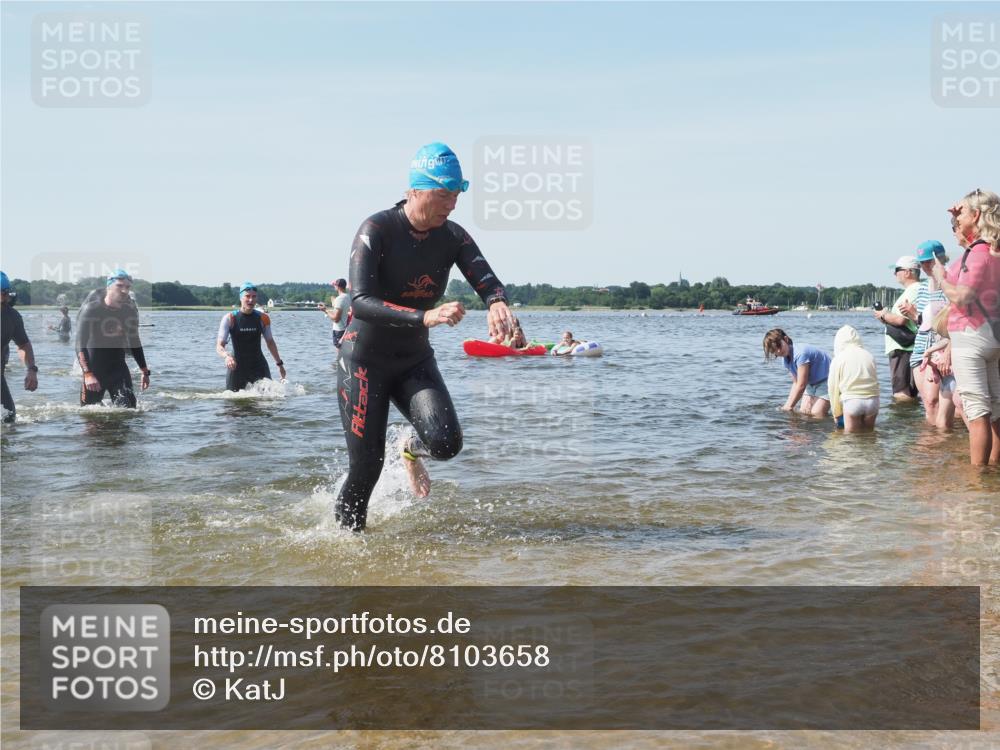 22.06.2025 - Viking Triathlon KatJ http://msf.ph/oto/8103658 22.06.2025 10:34:56 Schwimmen 17, 43, 77, 161, 434, 475, 495, 548, 660 meine-sportfotos.de