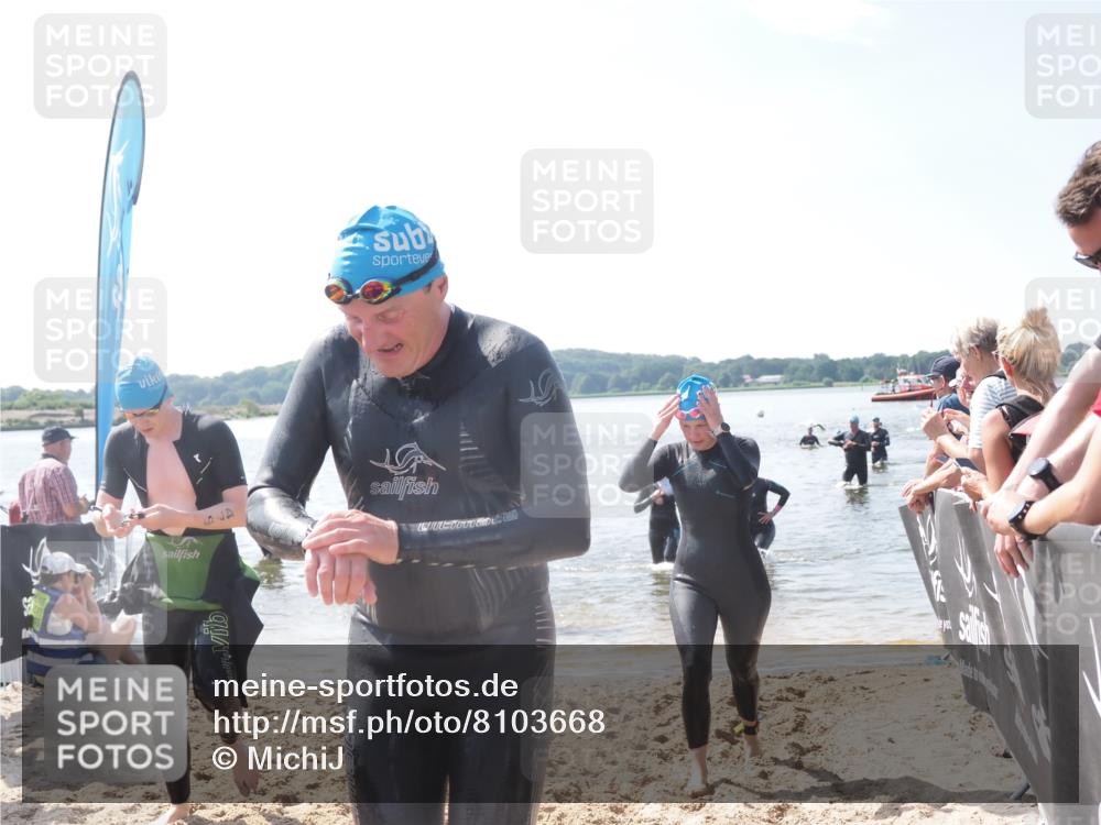 22.06.2025 - Viking Triathlon MichiJ http://msf.ph/oto/8103668 22.06.2025 10:46:50 Schwimmen 36, 206, 498, 515 meine-sportfotos.de