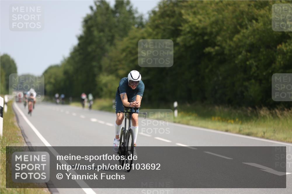 22.06.2025 - Viking Triathlon Yannick Fuchs http://msf.ph/oto/8103692 22.06.2025 11:27:17 Radfahren 172, 253, 367, 420, 437, 529, 652 meine-sportfotos.de