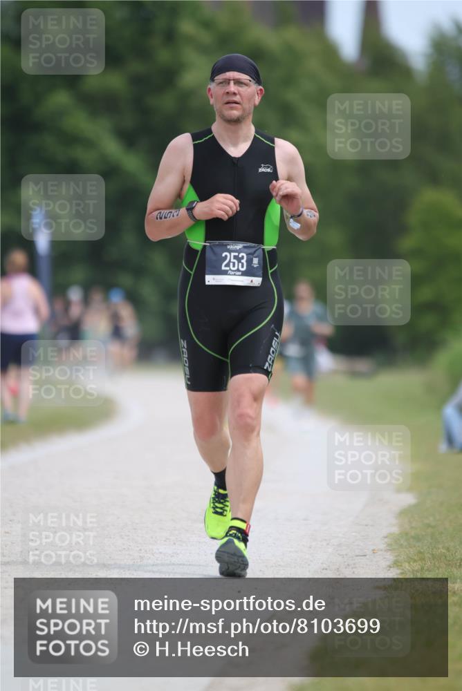 22.06.2025 - Viking Triathlon H.Heesch http://msf.ph/oto/8103699 22.06.2025 13:22:28 Laufen 204, 253, 411 meine-sportfotos.de