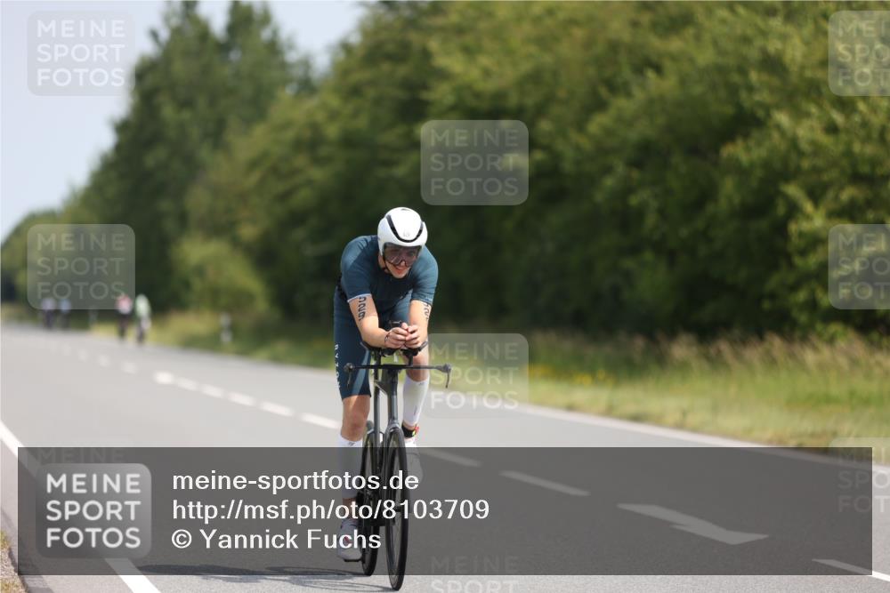 22.06.2025 - Viking Triathlon Yannick Fuchs http://msf.ph/oto/8103709 22.06.2025 11:27:17 Radfahren 172, 253, 367, 420, 437, 529, 652 meine-sportfotos.de