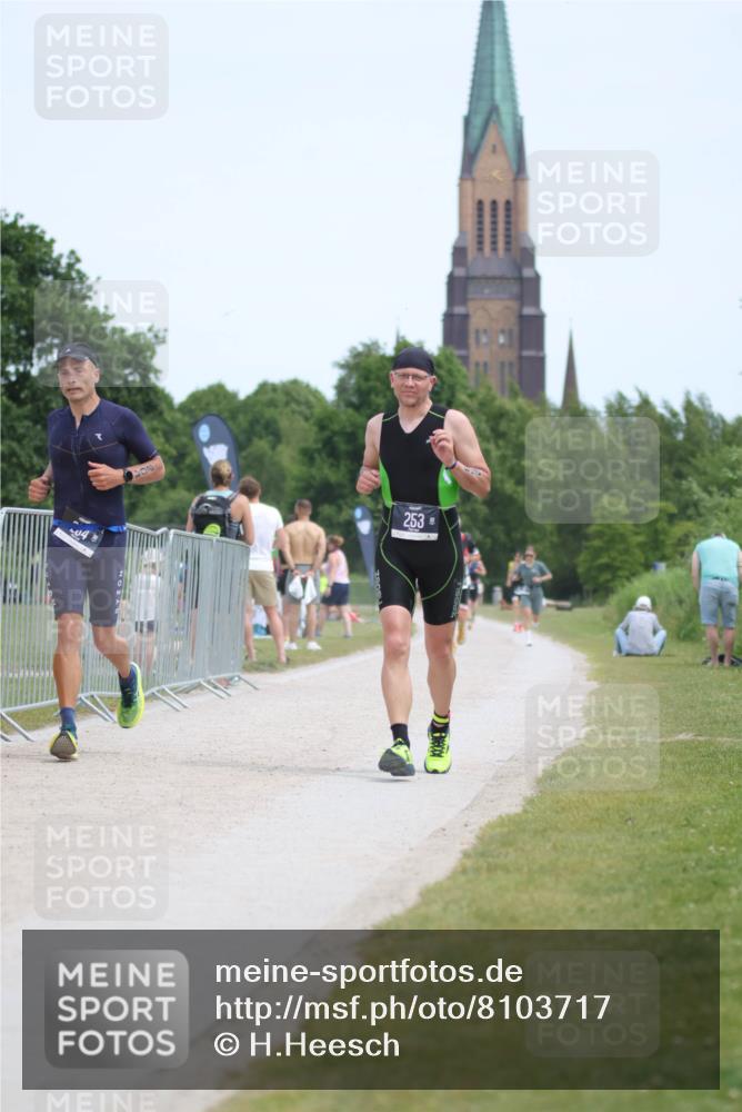 22.06.2025 - Viking Triathlon H.Heesch http://msf.ph/oto/8103717 22.06.2025 13:22:29 Laufen 204, 253, 411 meine-sportfotos.de