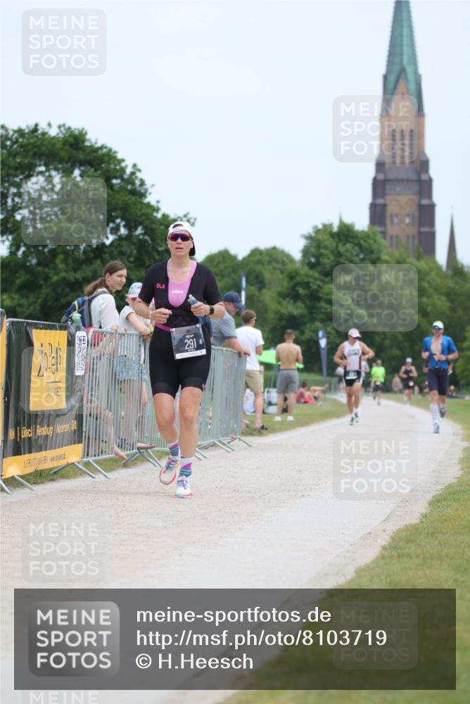 22.06.2025 - Viking Triathlon H.Heesch http://msf.ph/oto/8103719 22.06.2025 13:39:59 Laufen 291, 342 meine-sportfotos.de