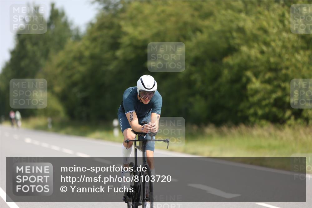 22.06.2025 - Viking Triathlon Yannick Fuchs http://msf.ph/oto/8103720 22.06.2025 11:27:18 Radfahren 172, 253, 289, 367, 420, 437, 529, 652 meine-sportfotos.de