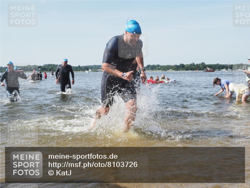 22.06.2025 - Viking Triathlon KatJ http://msf.ph/oto/8103726 22.06.2025 10:35:00 Schwimmen 17, 43, 157, 161, 434, 475, 495, 548, 660 meine-sportfotos.de