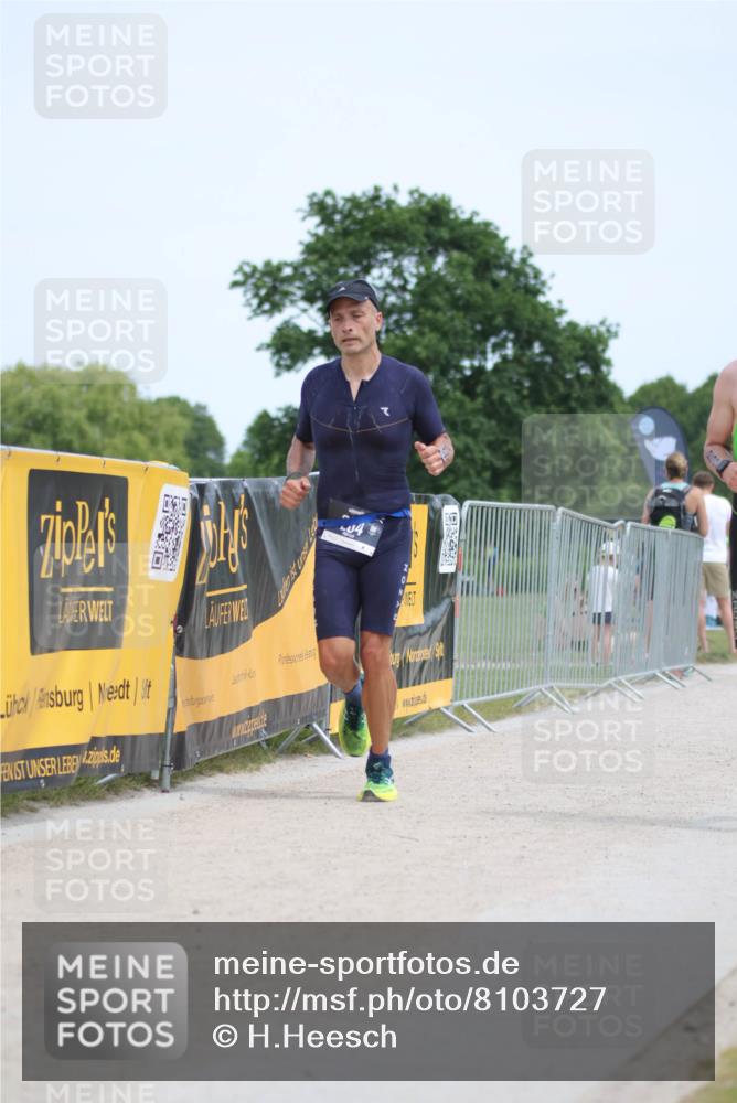 22.06.2025 - Viking Triathlon H.Heesch http://msf.ph/oto/8103727 22.06.2025 13:22:31 Laufen 204, 253 meine-sportfotos.de