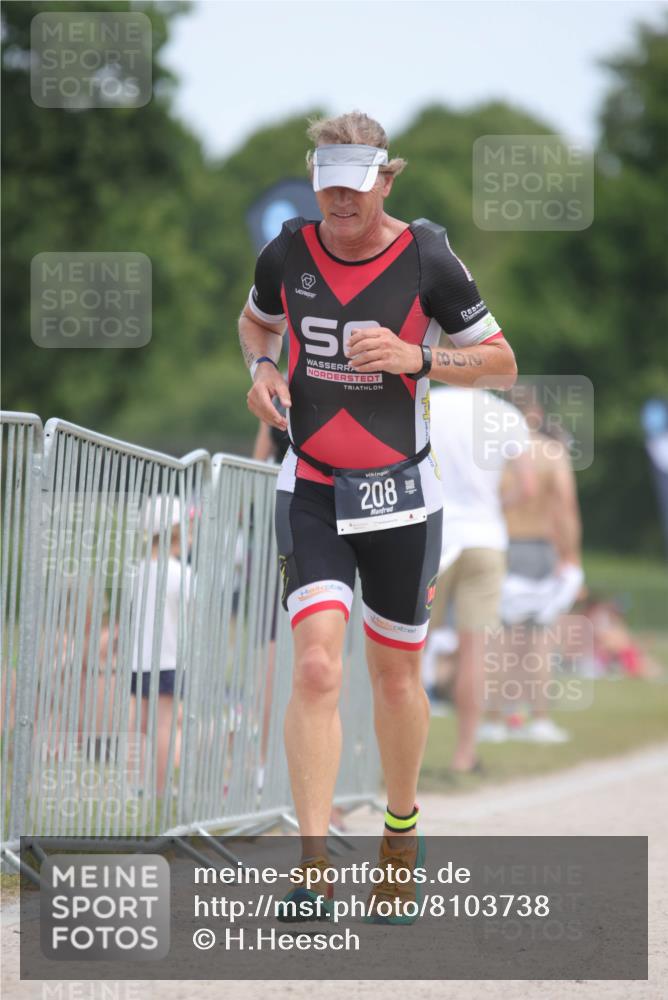 22.06.2025 - Viking Triathlon H.Heesch http://msf.ph/oto/8103738 22.06.2025 13:22:38 Laufen 208, 247 meine-sportfotos.de