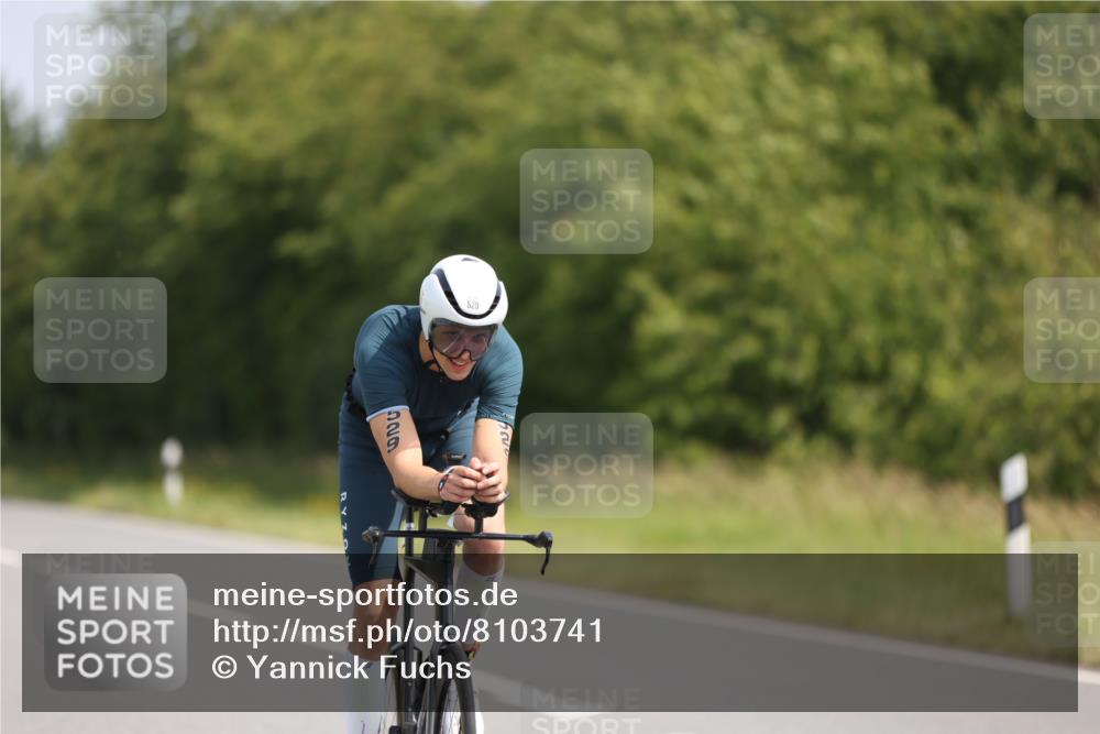 22.06.2025 - Viking Triathlon Yannick Fuchs http://msf.ph/oto/8103741 22.06.2025 11:27:18 Radfahren 172, 253, 289, 367, 420, 437, 529, 652 meine-sportfotos.de