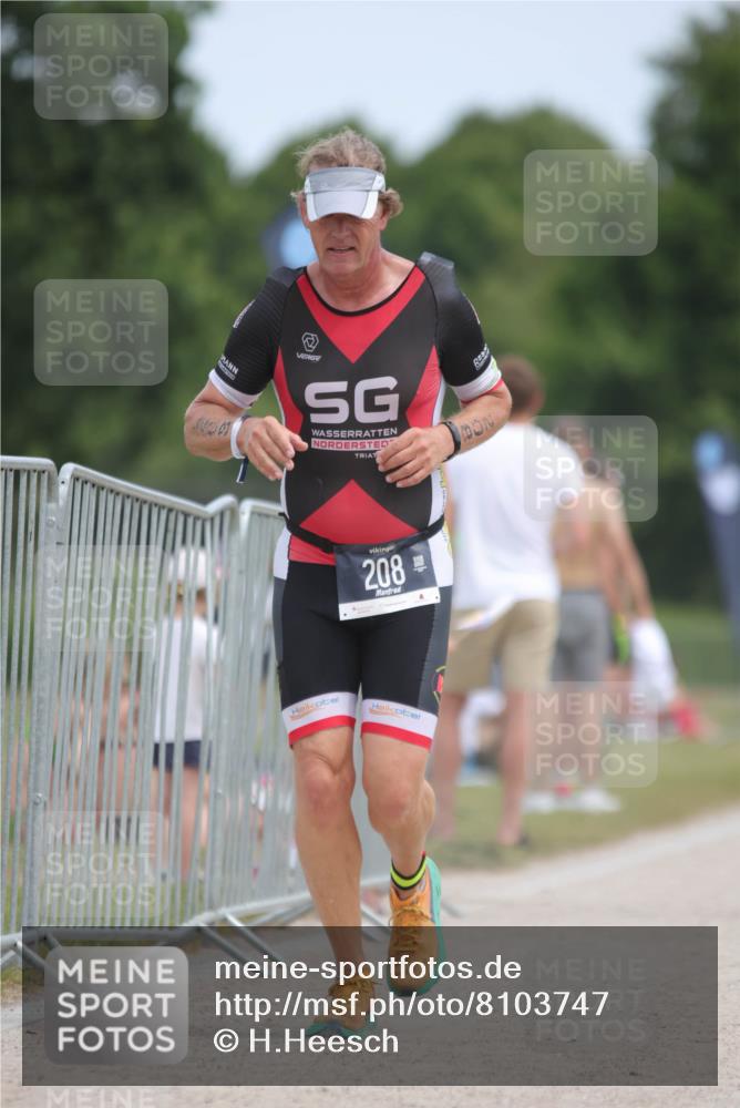 22.06.2025 - Viking Triathlon H.Heesch http://msf.ph/oto/8103747 22.06.2025 13:22:39 Laufen 208, 247 meine-sportfotos.de