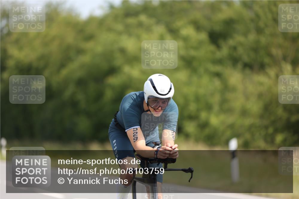 22.06.2025 - Viking Triathlon Yannick Fuchs http://msf.ph/oto/8103759 22.06.2025 11:27:18 Radfahren 172, 253, 289, 367, 420, 437, 529, 652 meine-sportfotos.de