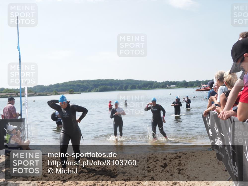 22.06.2025 - Viking Triathlon MichiJ http://msf.ph/oto/8103760 22.06.2025 10:46:54 Schwimmen 36, 206, 378, 498, 515 meine-sportfotos.de