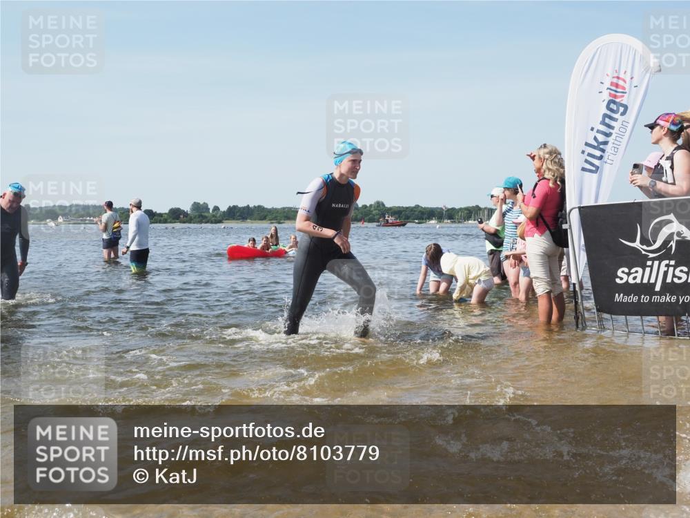 22.06.2025 - Viking Triathlon KatJ http://msf.ph/oto/8103779 22.06.2025 10:35:02 Schwimmen 17, 43, 139, 157, 161, 434, 475, 495, 548, 660 meine-sportfotos.de