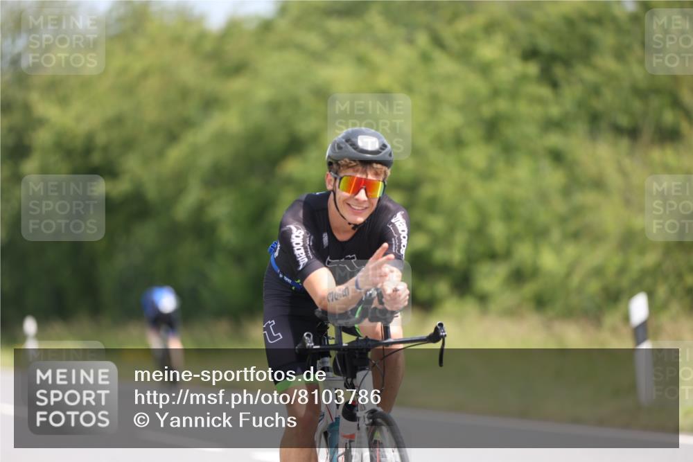 22.06.2025 - Viking Triathlon Yannick Fuchs http://msf.ph/oto/8103786 22.06.2025 12:06:52 Radfahren 365, 398, 466, 518 meine-sportfotos.de